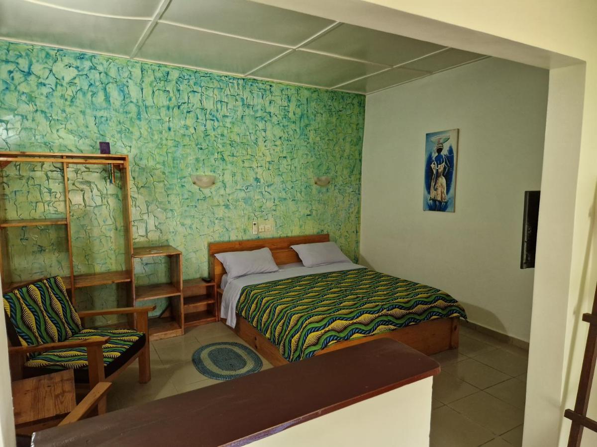 Hotel Robinson Plage Ломе Екстер'єр фото
