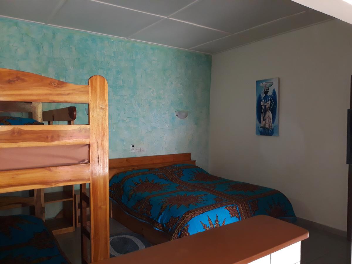 Hotel Robinson Plage Ломе Екстер'єр фото