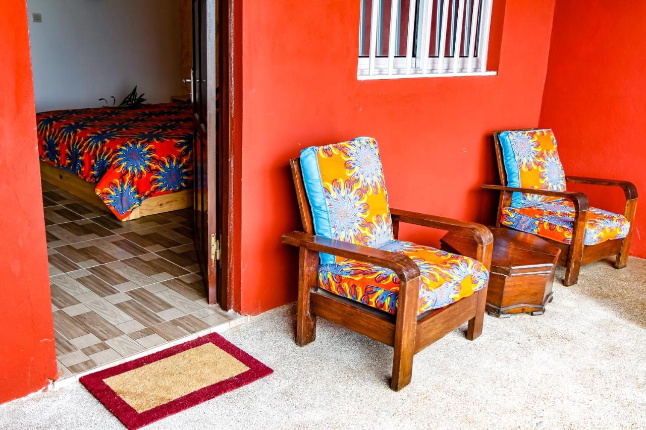 Hotel Robinson Plage Ломе Екстер'єр фото